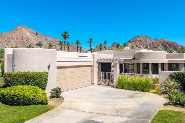 48110 Cll Seranas in La Quinta, CA - Building Photo - Building Photo