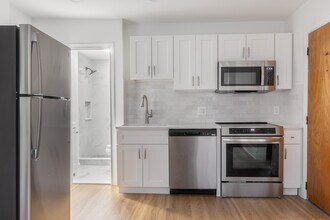 94 Saint Botolph St, Unit 98-10 in Boston, MA - Building Photo - Building Photo