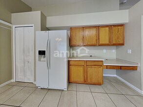 10319 Soaring Eagle Dr in Riverview, FL - Building Photo - Building Photo