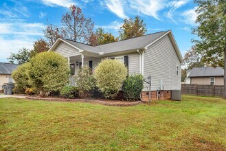 2046 Samantha Dr in Kannapolis, NC - Building Photo - Building Photo