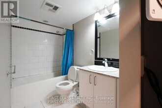 33 Sheppard Ave E in Toronto, ON - Building Photo - Building Photo