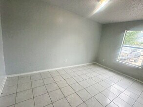 1311 Hortencia Ave in San Antonio, TX - Building Photo - Building Photo