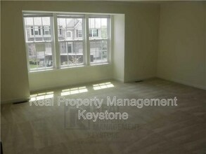 261 Corey Dr in Gibsonia, PA - Building Photo - Building Photo
