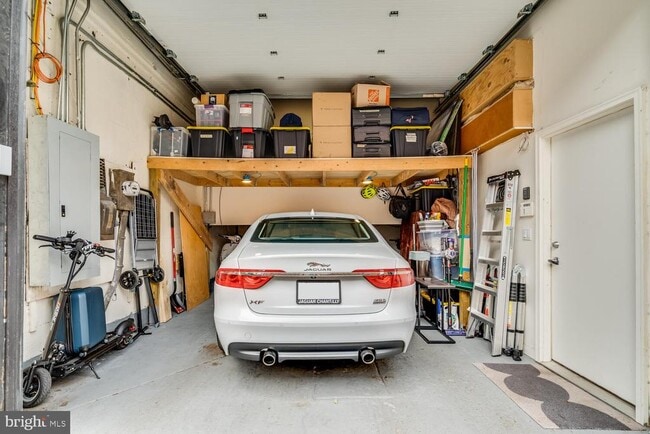 property at 1413 Swann St NW