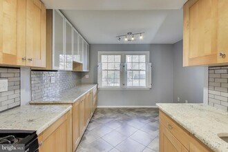 5769 Yellowrose Ct in Columbia, MD - Building Photo - Building Photo