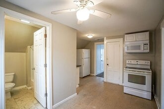 15 Vernon St in Holyoke, MA - Building Photo - Building Photo