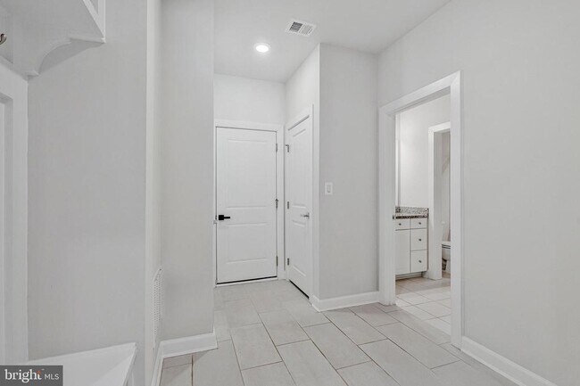 22266 Philanthropic Dr in Ashburn, VA - Building Photo - Building Photo