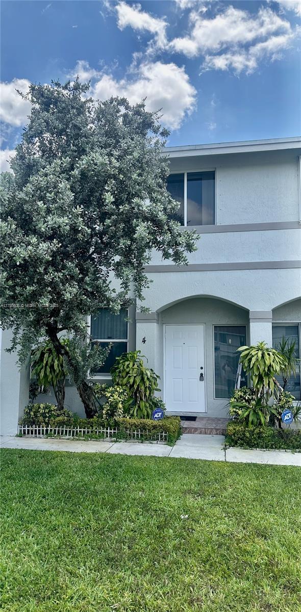 21275 NE 8th Pl in Miami, FL - Building Photo - Building Photo