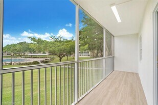 200 SW 132nd Way, Unit 210L in Pembroke Pines, FL - Building Photo