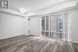 50-650 John St in Toronto, ON - Building Photo - Building Photo