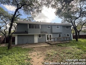 3550 Red Oak Ln in San Antonio, TX - Building Photo - Building Photo