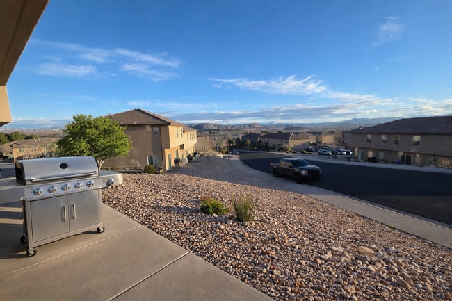 property at 290 W Buena Vista Blvd