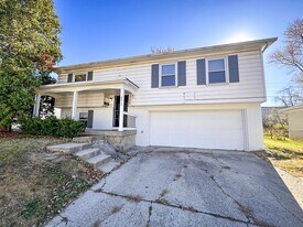 8415 E 34th St in Indianapolis, IN - Building Photo