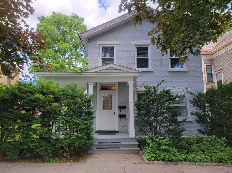 54 State St in Saratoga Springs, NY - Foto de edificio