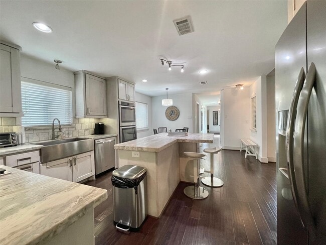 5638 Grape St in Houston, TX - Building Photo - Building Photo