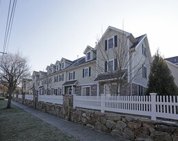 Maple Point in Stamford, CT - Building Photo