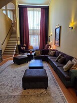 8455 Fountain Ave in West Hollywood, CA - Building Photo