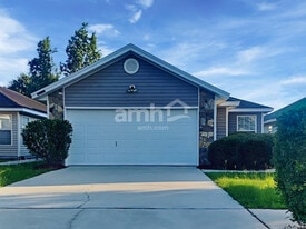 96033 Sunfish Ln in Yulee, FL - Building Photo