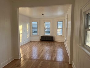 216 Smith St in Peekskill, NY - Building Photo - Building Photo