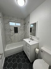 4554 N Manila Ave in Fresno, CA - Building Photo - Building Photo