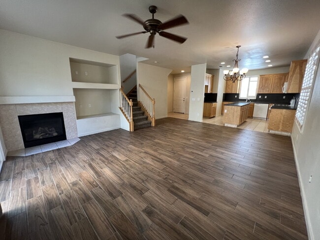 1359 Rincon Dr