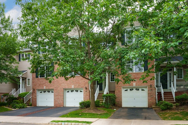 property at 40 Kennedy Ct