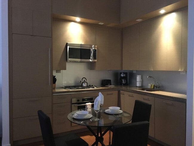 1600 Broadway-SI ID1508184P, Unit SI ID1508184P in New York, NY - Building Photo - Building Photo