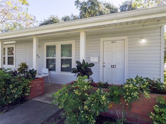 127 Pompano Ave in Galveston, TX - Foto de edificio - Building Photo