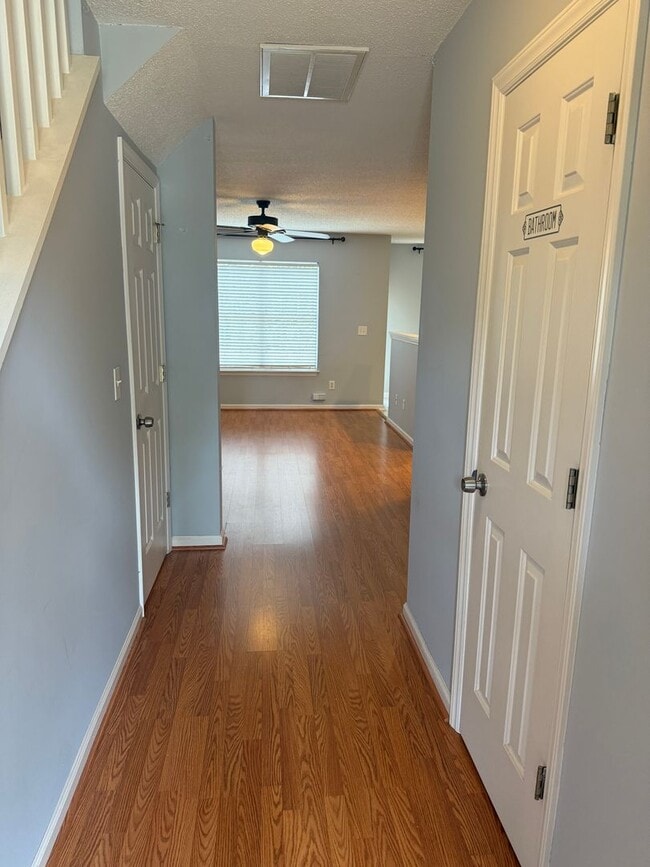 5048 Bartholomew's Ln in Greensboro, NC - Building Photo - Building Photo