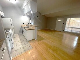 8003 Pinedale Cove in Austin, TX - Building Photo