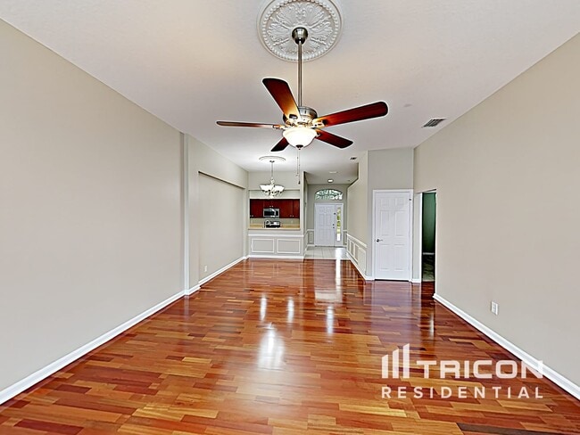 806 Sea Holly Dr in Brooksville, FL - Building Photo - Building Photo