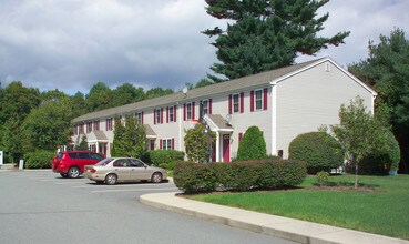 112-116 Cocasset St in Foxboro, MA - Building Photo - Building Photo