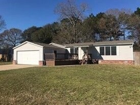 16589 Desert Star Dr in Conroe, TX - Building Photo