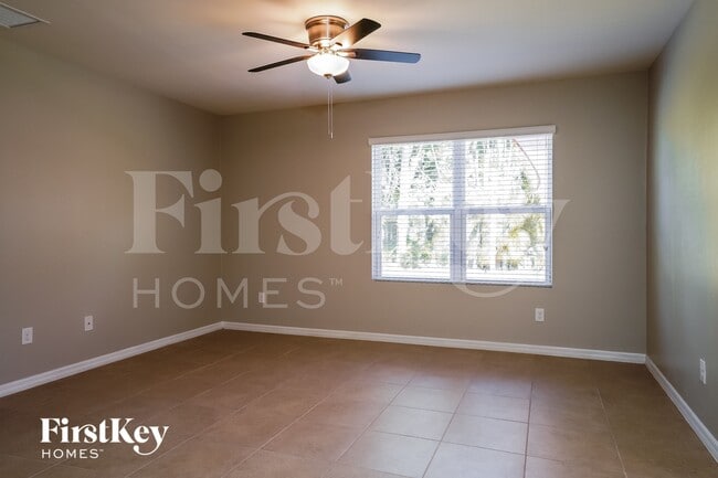 631 SW 27th Terrace in Cape Coral, FL - Building Photo - Building Photo