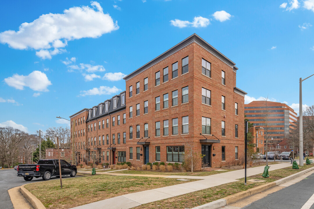 Veitch Place in Arlington, VA - Foto de edificio