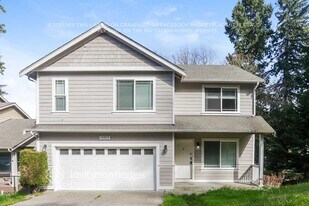 15219 24th Ave E in Tacoma, WA - Building Photo