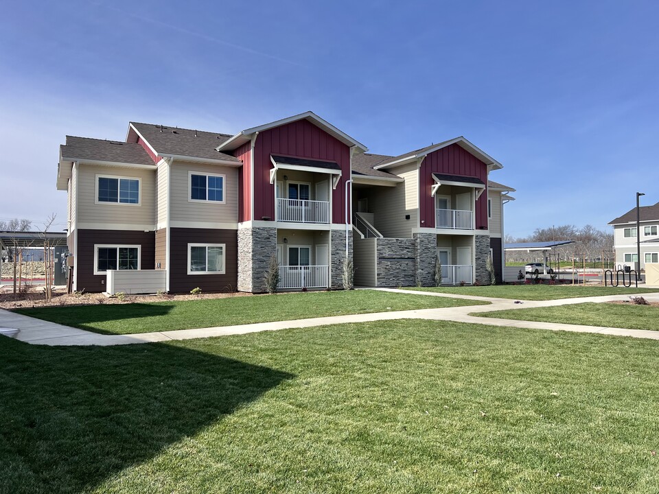 Orchard View Apartments in Gridley, CA - Foto de edificio