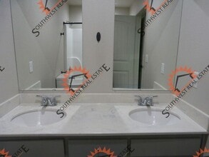 1513 W Llano Estacado Blvd in Clovis, NM - Building Photo - Building Photo