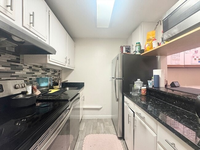 1643 Cambridge St, Unit 21 in Cambridge, MA - Building Photo - Building Photo