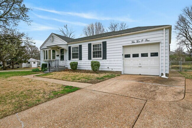 10201 Surf Dr in St. Louis, MO - Building Photo - Building Photo