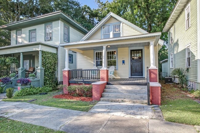 513 E 36th St in Savannah, GA - Building Photo - Building Photo