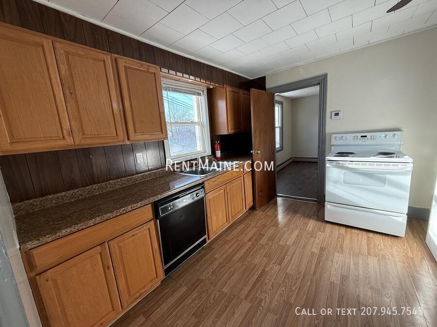 600 S Main St in Brewer, ME - Building Photo