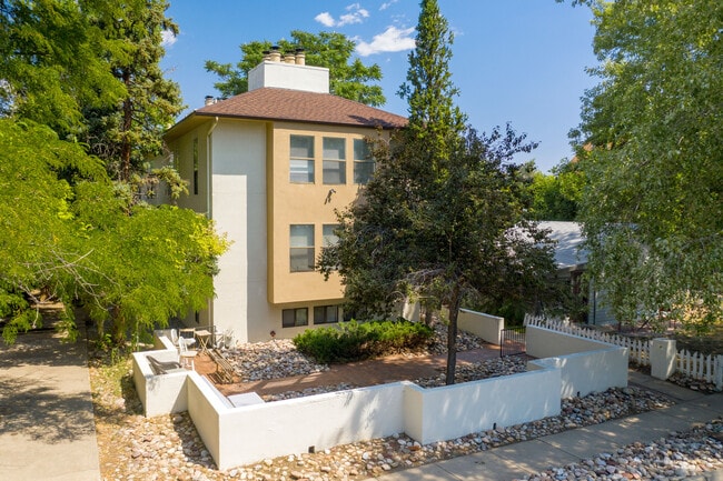 Goss Street Apartments in Boulder, CO - Foto de edificio - Building Photo