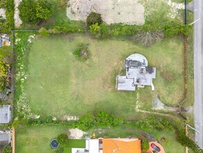 9840 SW 60th St in Miami, FL - Building Photo - Building Photo