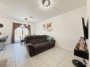 11871 SW 247th Ter in Princeton, FL - Building Photo - Building Photo