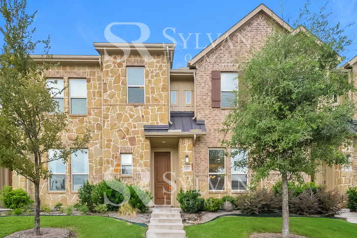 1221 Pebblebrook Dr in McKinney, TX - Foto de edificio