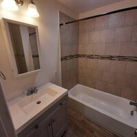 104 E Main St photo'