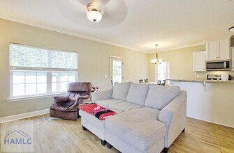 1208 Cypress Fall Cir in Hinesville, GA - Building Photo - Building Photo