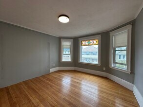 12 Quincy St in Medford, MA - Building Photo - Building Photo