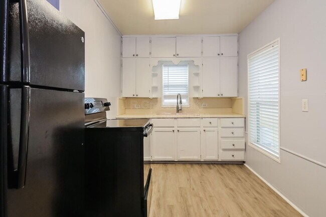 724 Rocky Rdg in Gainesville, TX - Building Photo - Building Photo